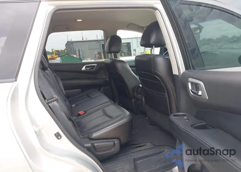 2013 Nissan Pathfinder Platinum z USA, uszkodzony, nr VIN 5N1AR2MM4DC639596